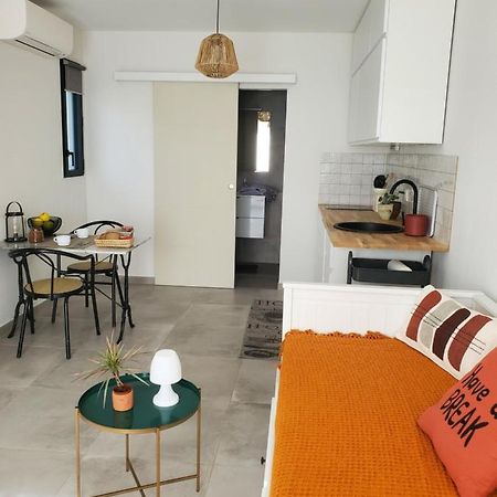 Charmant Studio Moderne Avec Exterieur "Dormir En Provence" Fontvieille Εξωτερικό φωτογραφία